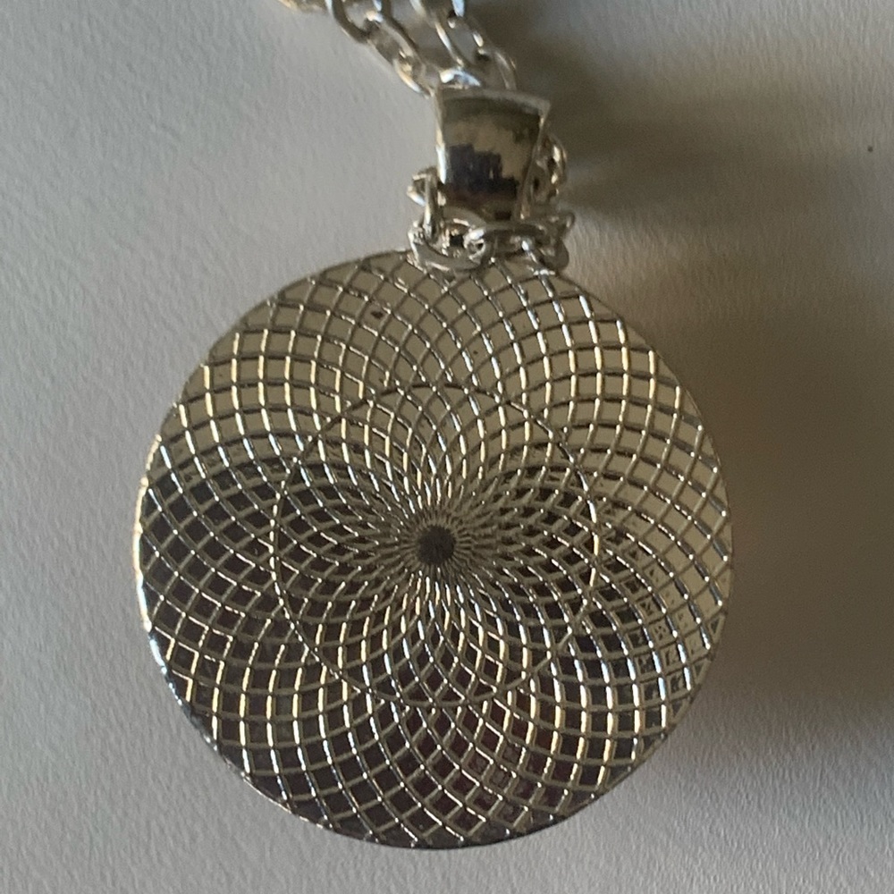 Necklace rose bud glass round pendant charm - Picture 5 of 7